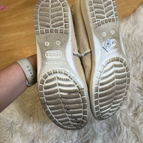 CROCS Mickey Mouse Disney Tan Canvas Slip On Loafer Flats Women’s 9 W - Picture 7 of 12